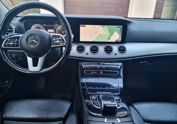 Mercedes-Benz Klasa E cena 88900 przebieg: 275000, rok produkcji 2020 z Otwock małe 466